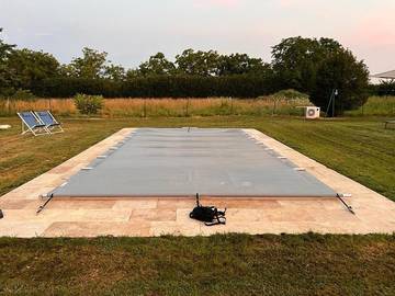 Gîte pour 8 personnes, avec piscine et terrasse à Agris