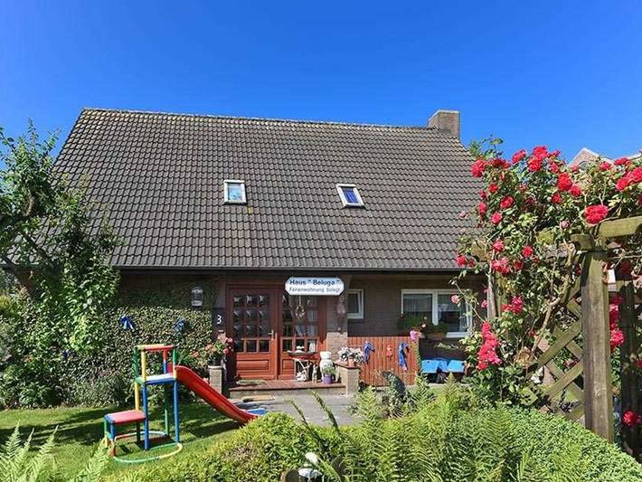 Ferienwohnung für 5 Personen, mit Terrasse und Garten in Bensersiel - 2