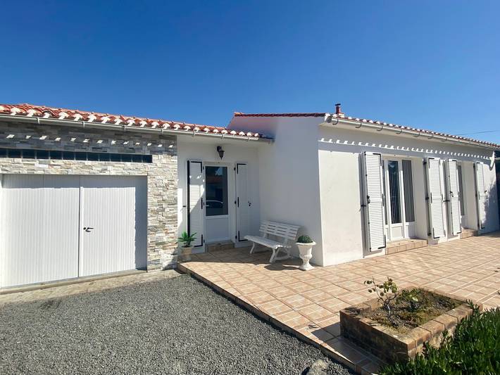 Location de vacances pour 6 personnes, avec terrasse et jardin dans Plage de La Parée - 2