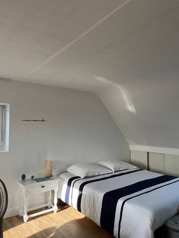 Cottage pour 2 personnes, avec vue ainsi que terrasse et jardin à Plouguerneau