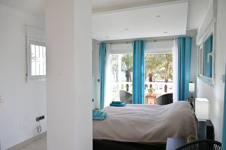 Villa La Mariposa, 6 Personnes, piscine privé, 20m de la mer, vue sur la mer in Playa Perla de Levante (Cartagena), Carthagène
