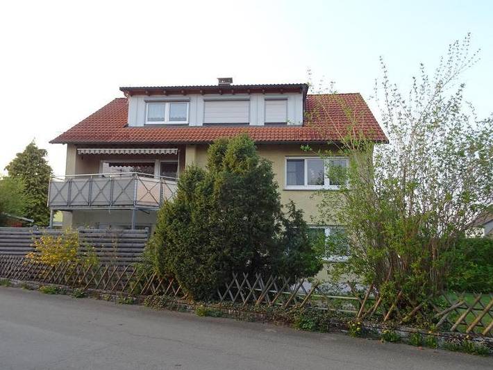 Ferienwohnung für 5 Personen, mit Balkon und Garten sowie Ausblick in Blaubeuren