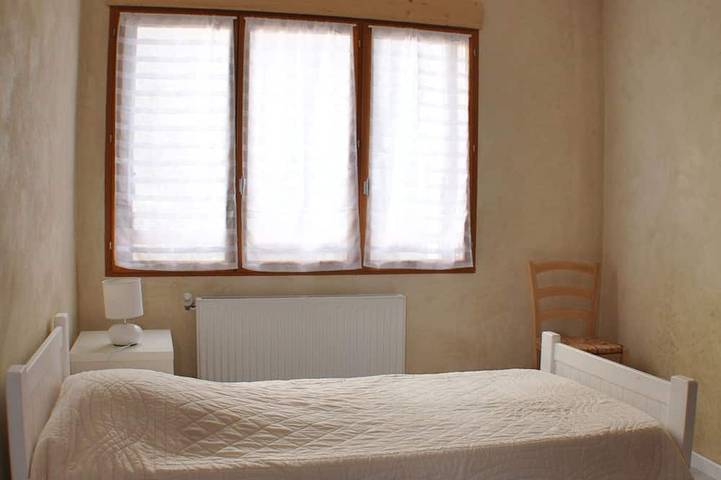 Location de vacances pour 5 personnes, avec terrasse à Lormont - 2