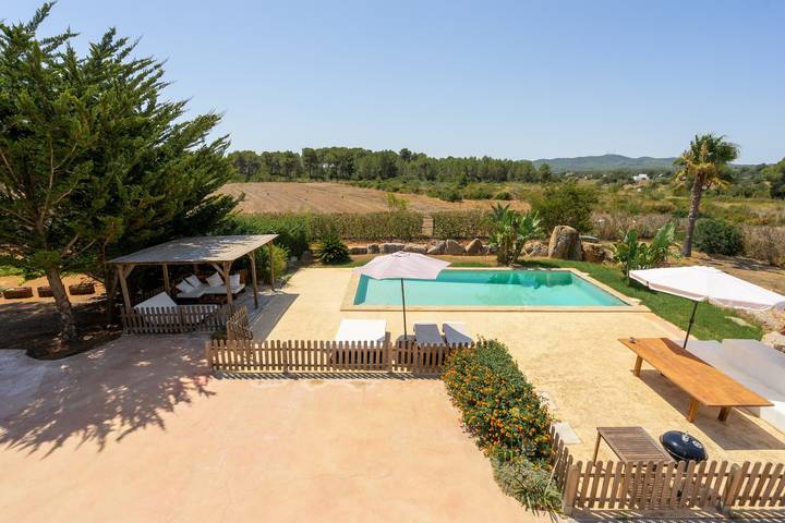 Holiday Home 'Sa Vinyeta' with Mountain View, Wi-Fi and Air Conditioning in St Llorenc de Balafia, Sant Joan de Labritja