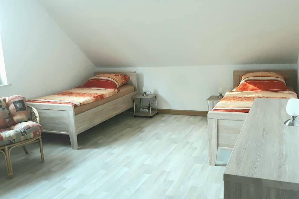 Ganze Wohnung, Große 90 qm Ferienwohnung in Schönstedt, Unstrut-Hainich-Kreis