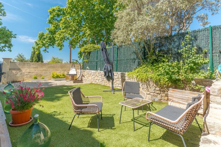 Casa de férias para 3 pessoas, com Jardim na Provença