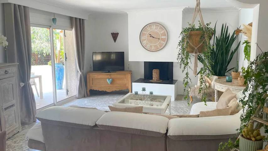 Location de vacances pour 7 personnes, avec piscine et jardin à Puget-sur-Argens - 3