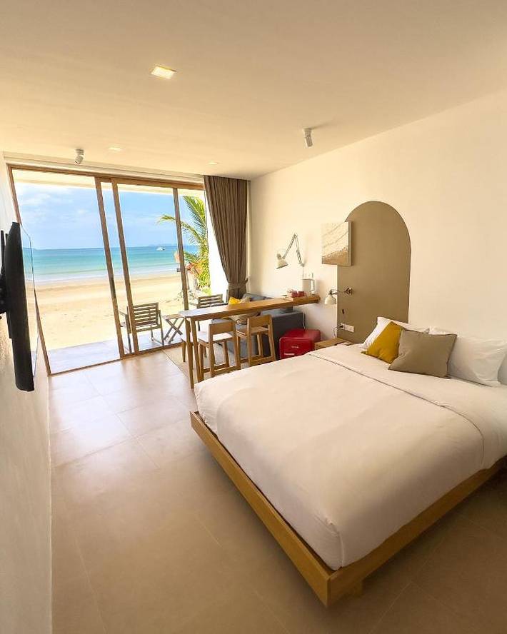 Alojamiento y desayuno para 2 personas, con jardín y balcón además de piscina y vistas - 1
