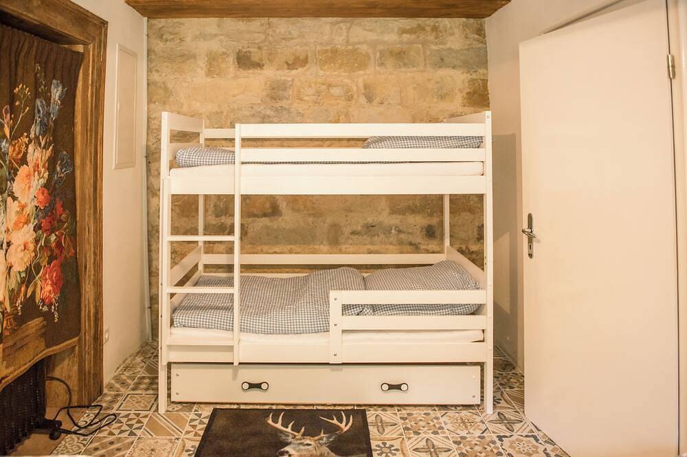 Altes Forstamt im Teutoburger Wald\nferienwohnung Kutscherstube in Altenbeken, Teutoburger Wald