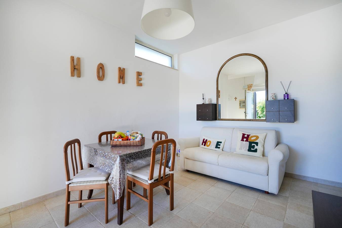 Appartement entier, Appartement 'La Campanella' avec Terrasse Partagée, Wi-Fi et Climatisation in Putignano, Province de Bari