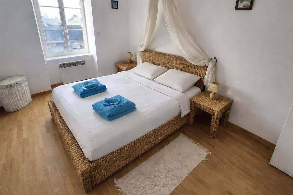 Appartement entier, Appartement blue bay classé 3 étoiles clevacances sur le port  en centre in Saint-Vaast-la-Hougue, Région de Cherbourg
