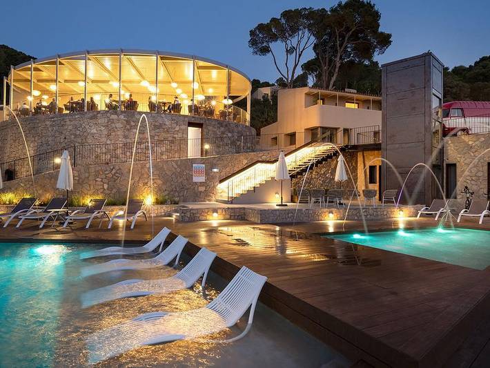 Camping für 2 Personen, mit Whirlpool und Terrasse sowie Pool und Sauna an der Costa Brava