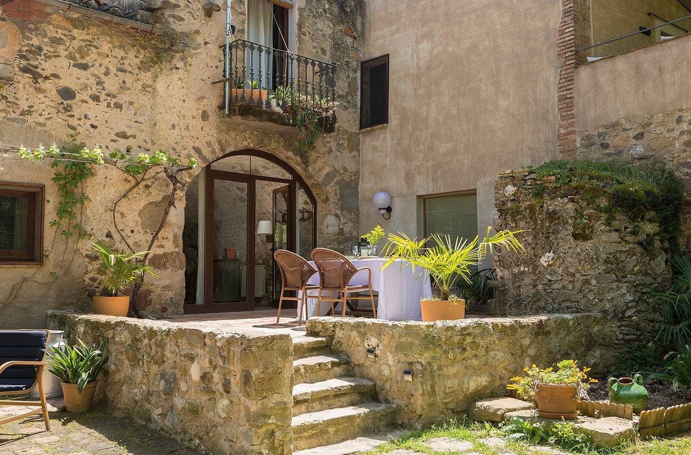 Landhaus 'Can Bonet - La Volta' mit Gemeinschaftspool, Wlan und Klimaanlage in Sant Martí Vell, Gironès