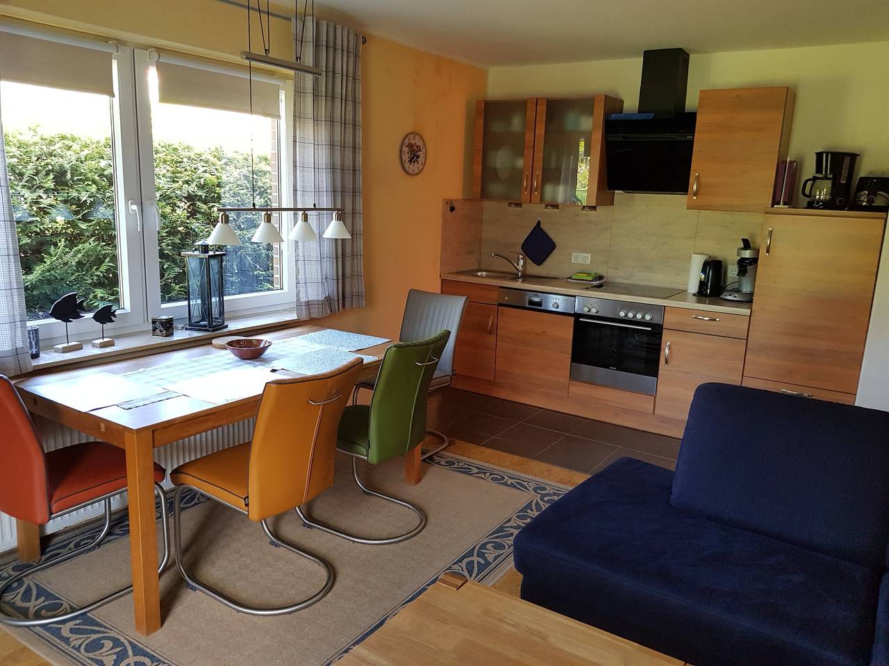 Ganze Wohnung, Apartment 'Fewo Tenge Eg Links' mit überdachter Terrasse, privatem Garten und Wlan in Hooksiel, Wangerland
