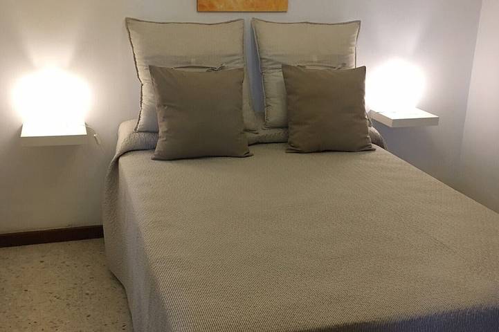 House in Playa Honda, privatem Pool, Terrasse, Wifi, 400 m vom Strand in Playa Honda, San Bartolomé