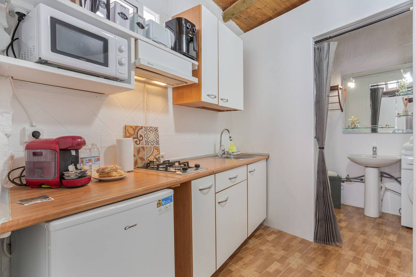 Ganzes Studio, Ferienzimmer 'Habitación-estudio Tejina De Isora' mit Wlan in Tejina de Isora, Guía de Isora