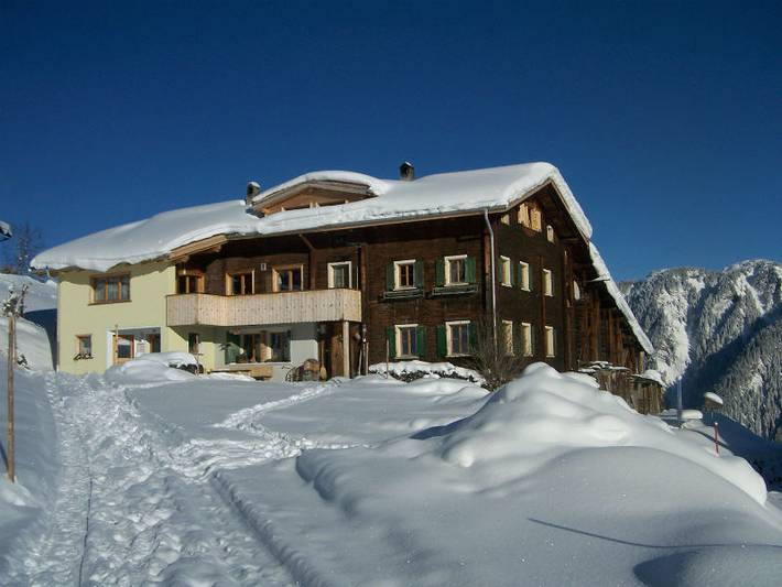 Ferienwohnung für 2 Personen, mit Terrasse und Garten in Graubünden, Schweiz