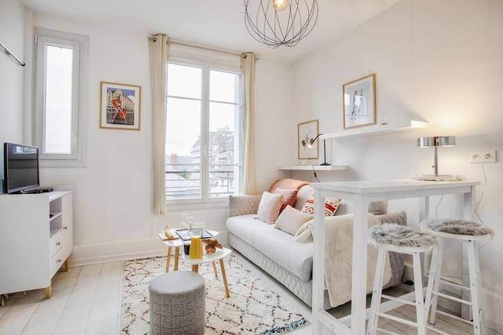 Gîte pour 2 personnes dans Office De Tourisme De Blonville Benerville Tourgeville - 2