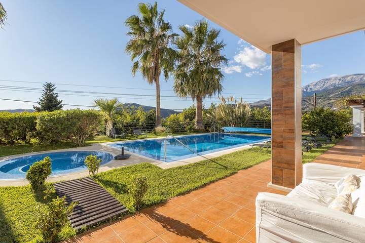 Casa rural para 10 personas, con jardín en Canillas de Albaida - 4