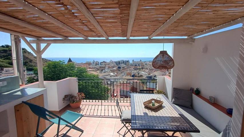 Escapadas de fin de semana para 4 personas, con terraza y vistas, Se admiten mascotas en Alicante