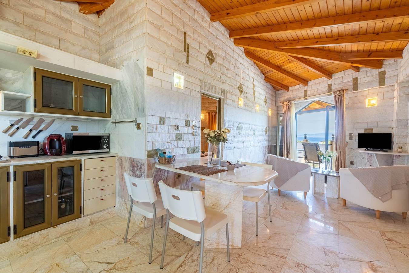 Apartamento entero, Apartamento estudio 'Paco's Resort Luxury Villa 17' con vistas al mar, Wi-Fi y aire acondicionado. in Gaios, Paxoí