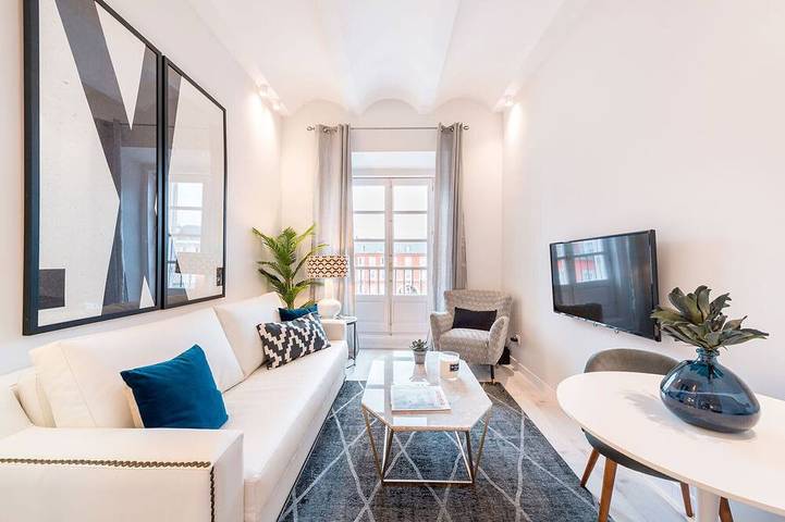 Appartamento per 3 persone, con balcone, con animali domestici in Puerta del Sol