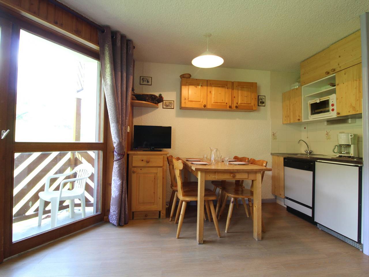 Estudio entero, Apartamento 4 personas al pie de las pistas en Val Cenis Lanslevillard in Lanslevillard, Región de Saint-Jean-de-Maurienne
