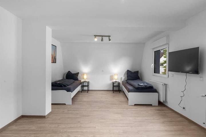 Ferienwohnung für 8 Personen, mit Balkon und Garten in Trebur - 2