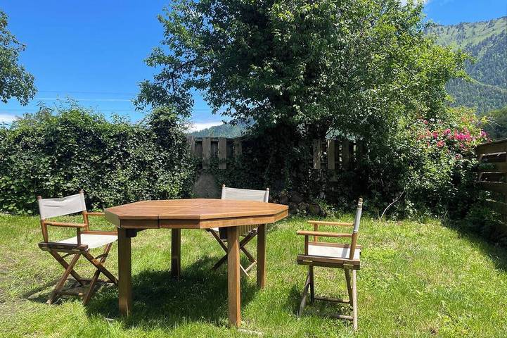 Location de vacances pour 4 personnes, avec Jardin à Seythenex
