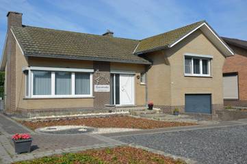 Gîte pour 8 personnes, avec terrasse et jardin à Opglabbeek