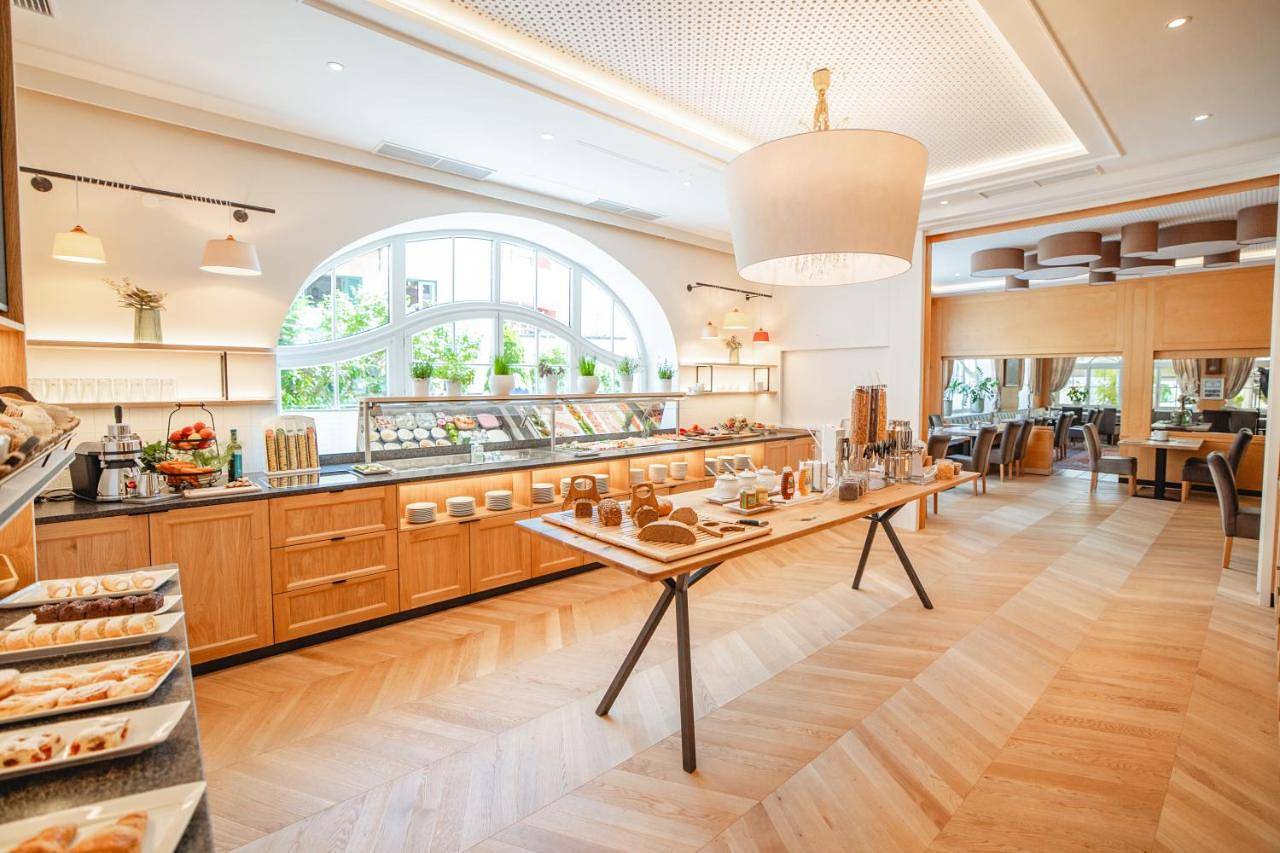 Hotel Krone in Mondsee (Stadt), Mondsee & Irrsee