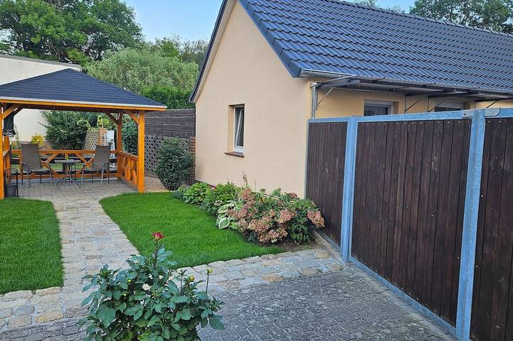 Ferienwohnung für 3 Personen, mit Garten