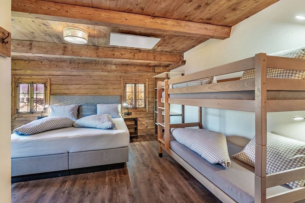 Ganze Wohnung, Obertal in Tuxer Alpen, Hippach