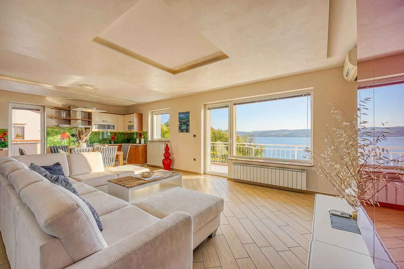 Apartamento inteiro, Pool Apartment Debeli Rtič 3 in Koper, Riviera eslovena