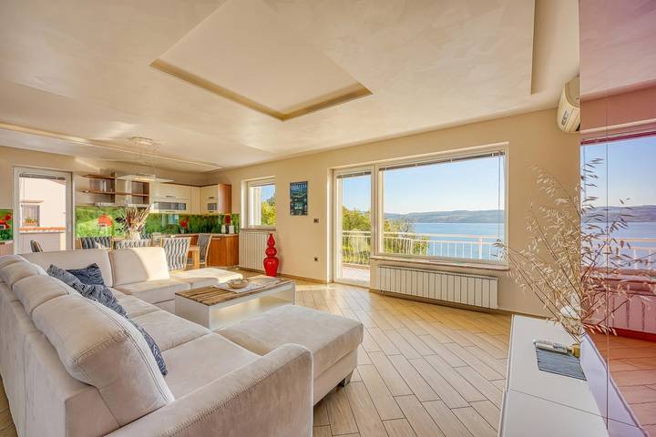 Ganze Wohnung, Pool Apartment Debeli Rtič 3 in Koper, Slowenische Riviera