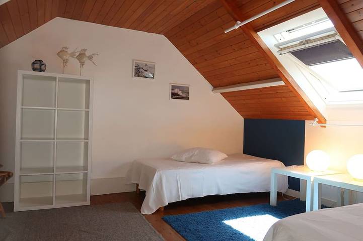 Angenehme Wohnung in einem Ferienhaus für 6 Gäste mit TV, Terrasse und Haustiere erlaubt in Plozévet, Côte de Cornouaille