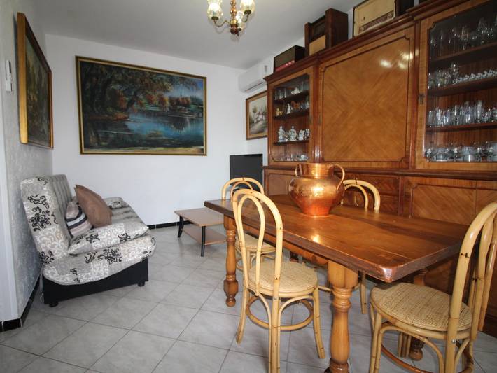 Ganze Wohnung, Apartment für 6, strandnah, Haustiere erlaubt. in Platja de Grifeu (Llanca), Platja Grifeu