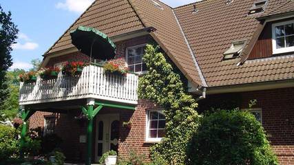 Ferienwohnung für 4 Personen, mit Balkon und Garten in Bispingen