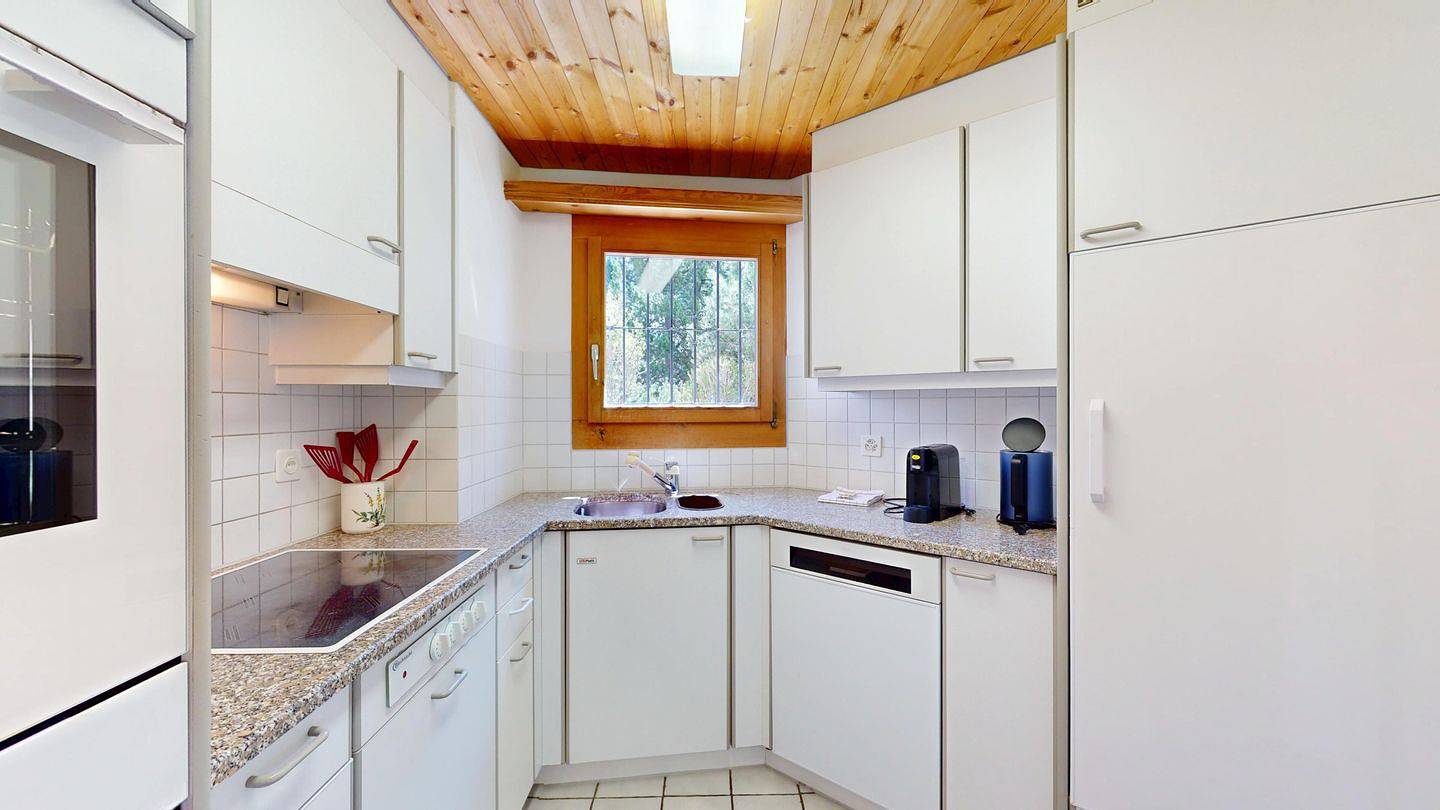 Ganze Wohnung, Ferienwohnung in Bever mit Terrasse, Bergblick & Garage für 6 Gäste in Spinas, Bever