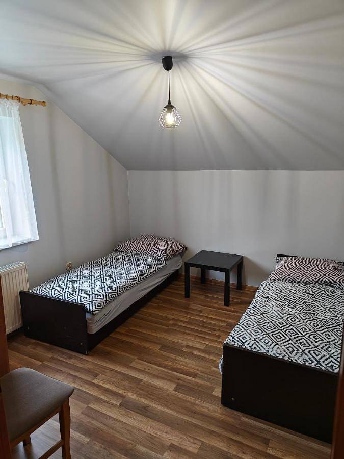 Apartament wakacyjny dla 12 osób, z widok i ogród oraz taras w Koniaków