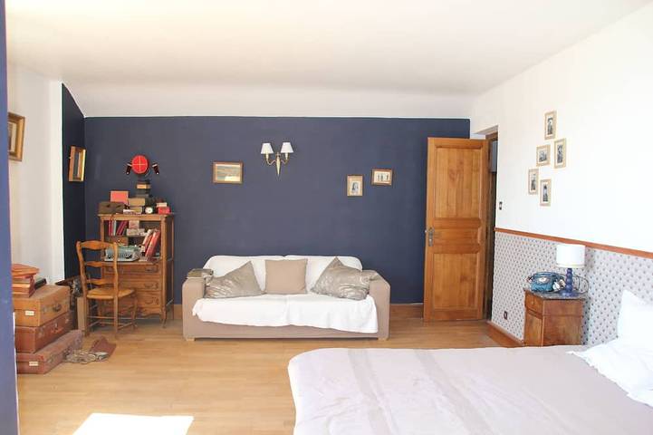 Location de vacances pour 14 personnes, avec jardin dans Jalogny - 3