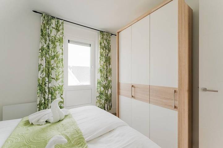 Ferienhaus für 7 Personen, mit Whirlpool und Terrasse sowie Garten und Sauna in Friesland - 4