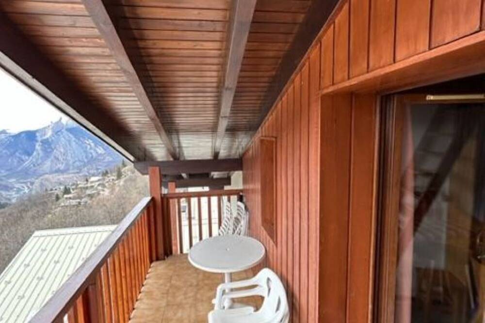 Valmeinier Village : Studio 5 Couchages, Rénové fin 23, à 20 m des Télésièges in Valmeinier, Saint-Jean-de-Maurienne region