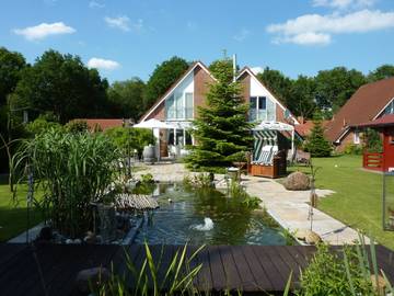 Ferienhaus für 4 Personen, mit Garten und Balkon, kinderfreundlich in Papenburg