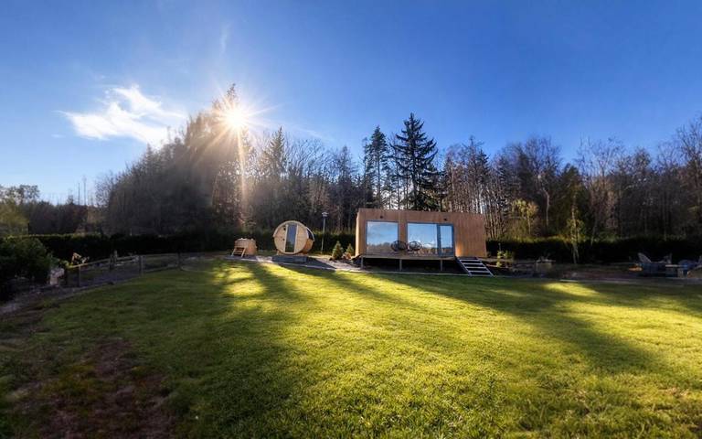 Ferienhaus für 3 Personen, mit Garten und Sauna sowie Ausblick und Pool, mit Haustier - 1