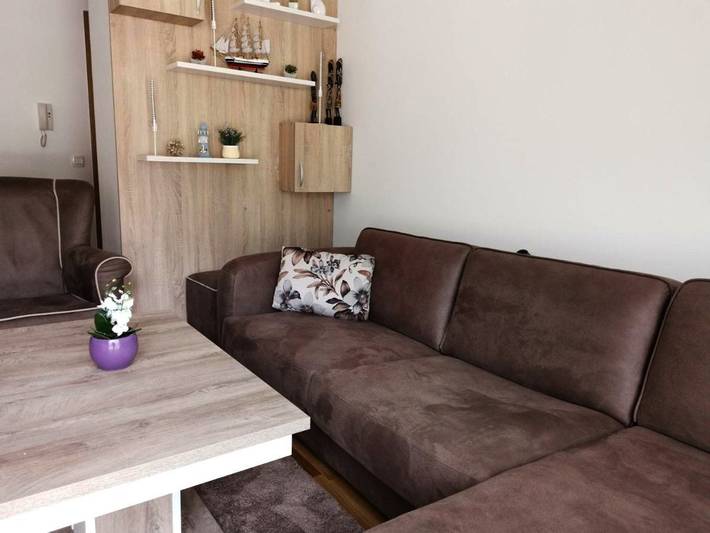 Gîte pour 4 personnes, avec Terrasse et Vue à Budva - 3