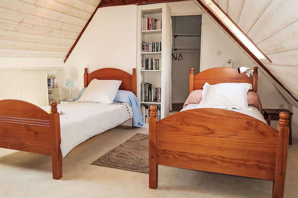 Preciosa casa de vacaciones privada para 5 personas con Wifi y Tv in Tréguier, Costa de granito rosa