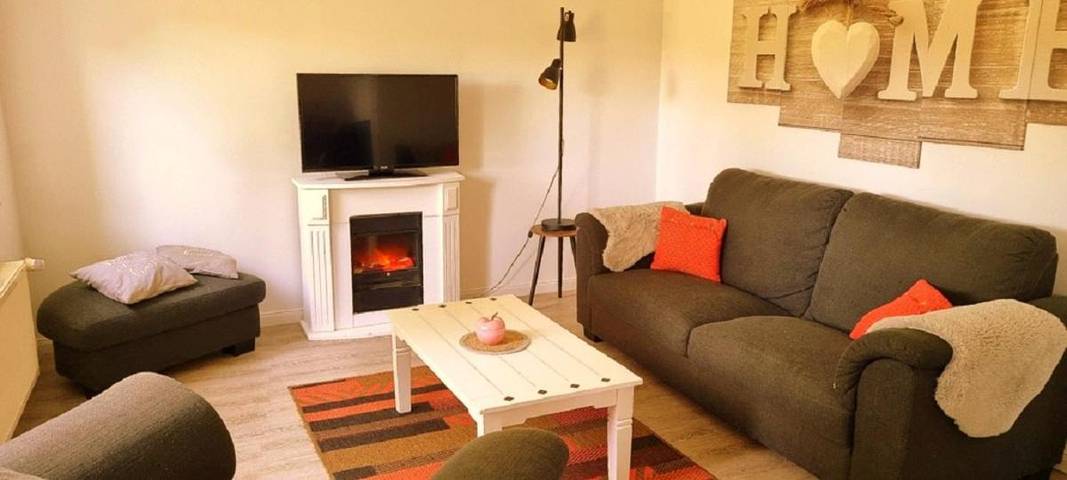 Ferienwohnung für 5 Personen, mit Balkon und Terrasse sowie Garten und Ausblick