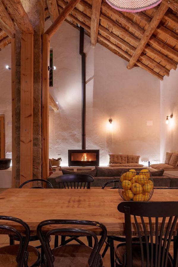 Chalet für 9 Personen, mit Terrasse und Ausblick - 1
