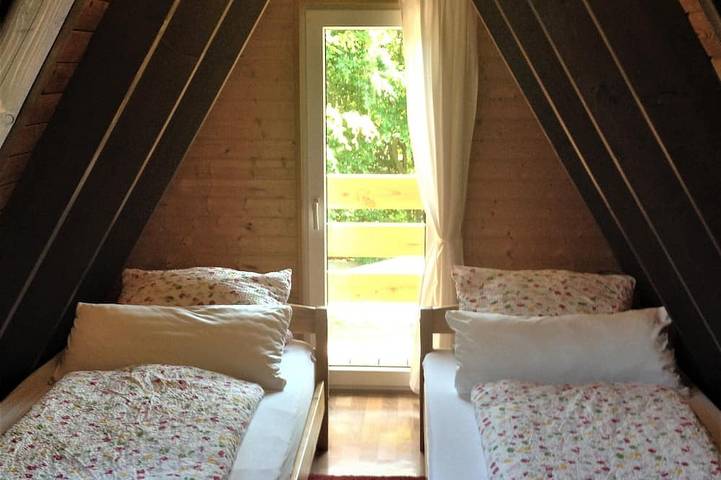 Ferienhaus für 4 Personen, mit Garten und Terrasse sowie Sauna in Gossersweiler-Stein - 2